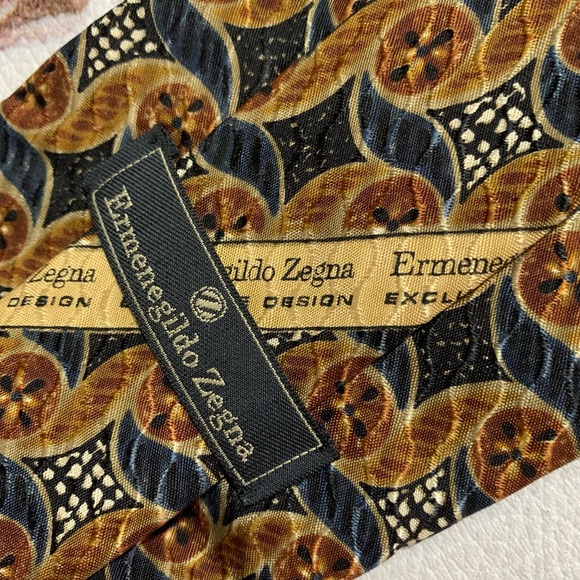 Ermenegildo Zegna Harry Rosen Multicolor gold Blue Geometric Silk Tie 60" L 4" W - Picture 6 of 7